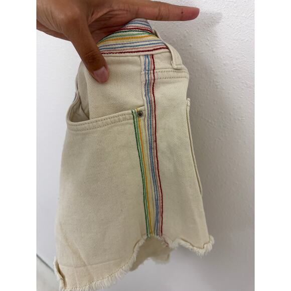 Lee Cream Rainbow Trim High Rise Cutoff Shorts Size 31 Medium - Picture 6 of 6